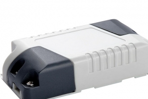 What are the commonly used cold working mold materials in plastic molds?